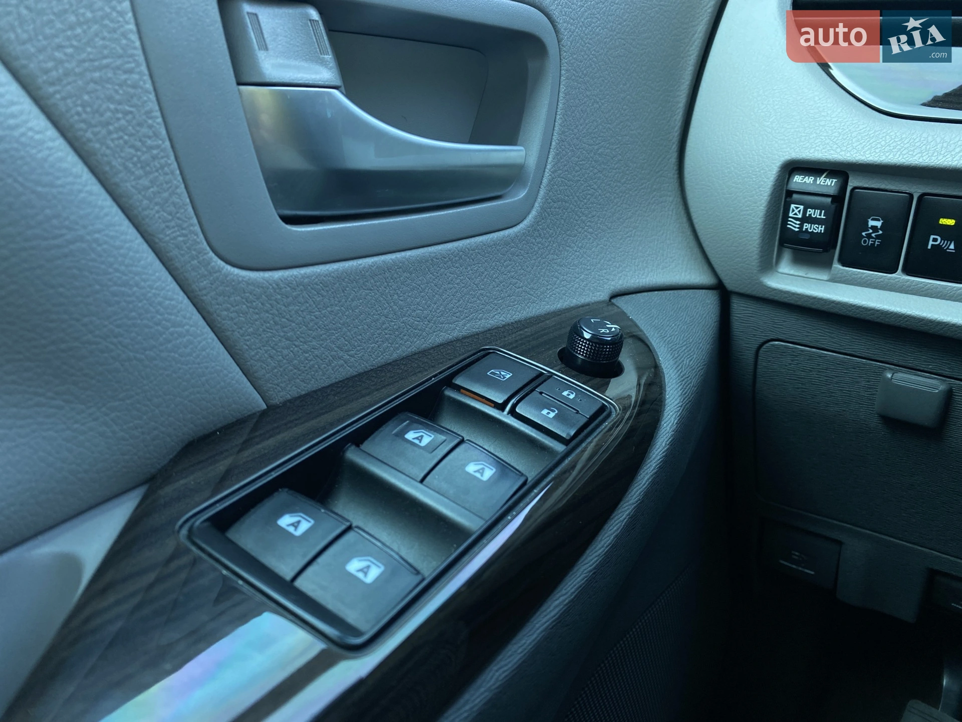 2018 Toyota Sienna - мініатюра 8
