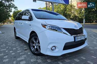Минивэн Toyota Sienna 2016 в Одессе