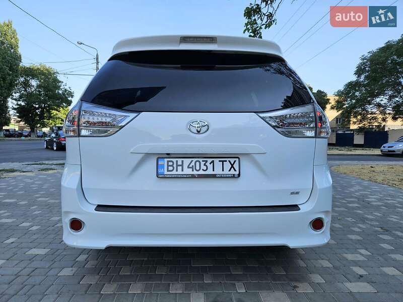 Минивэн Toyota Sienna 2016 в Одессе фото 15 Минивэн Toyota Sienna 2016 в Одессе