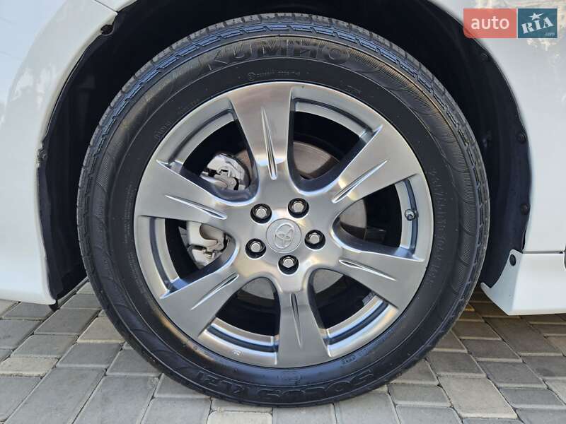 Минивэн Toyota Sienna 2016 в Одессе фото 12 Минивэн Toyota Sienna 2016 в Одессе