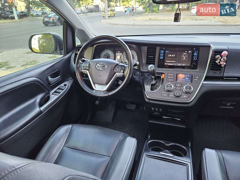 Минивэн Toyota Sienna 2016 в Одессе фото 24 Минивэн Toyota Sienna 2016 в Одессе
