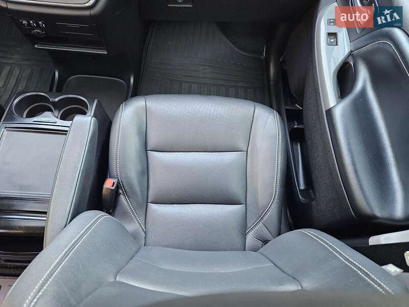 Минивэн Toyota Sienna 2016 в Одессе фото 26 Минивэн Toyota Sienna 2016 в Одессе