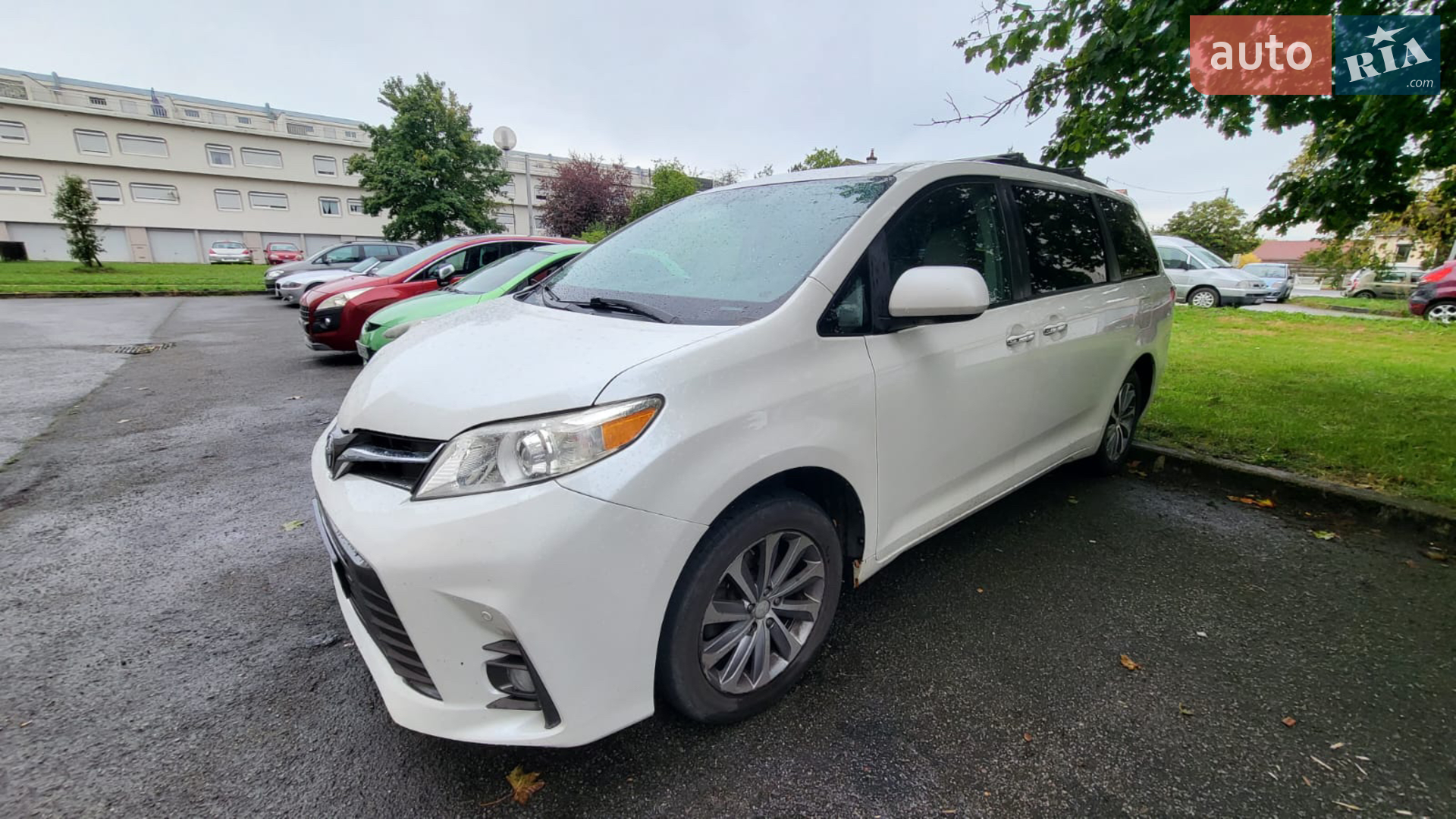 2011 Toyota Sienna - мініатюра 5