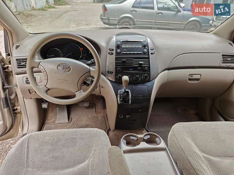 Минивэн Toyota Sienna 2006 в Днепре