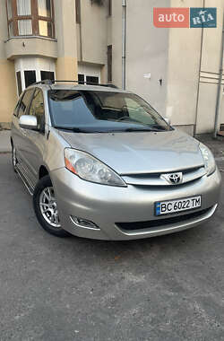 Минивэн Toyota Sienna 2006 в Львове