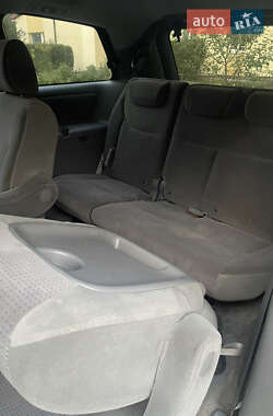 Минивэн Toyota Sienna 2006 в 
