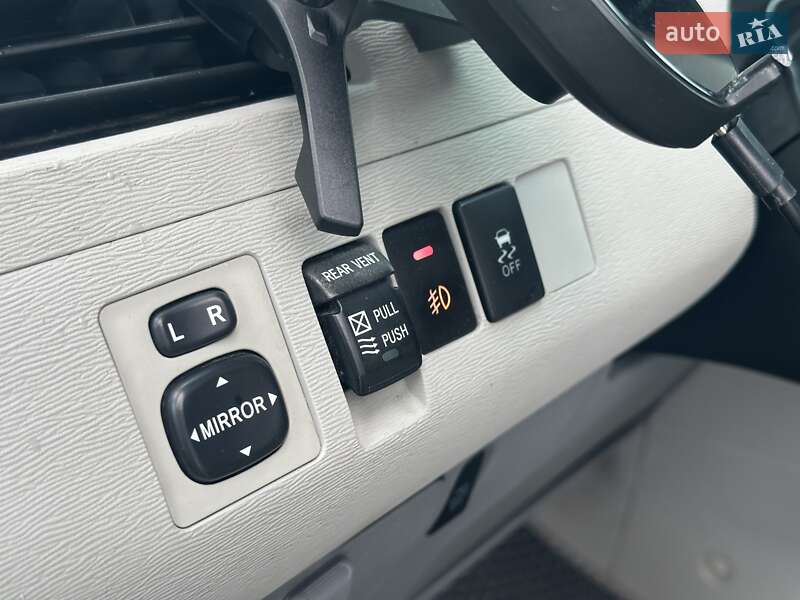 Минивэн Toyota Sienna 2012 в Киеве