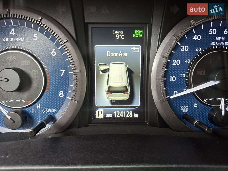 Мінівен Toyota Sienna 2019 в Києві