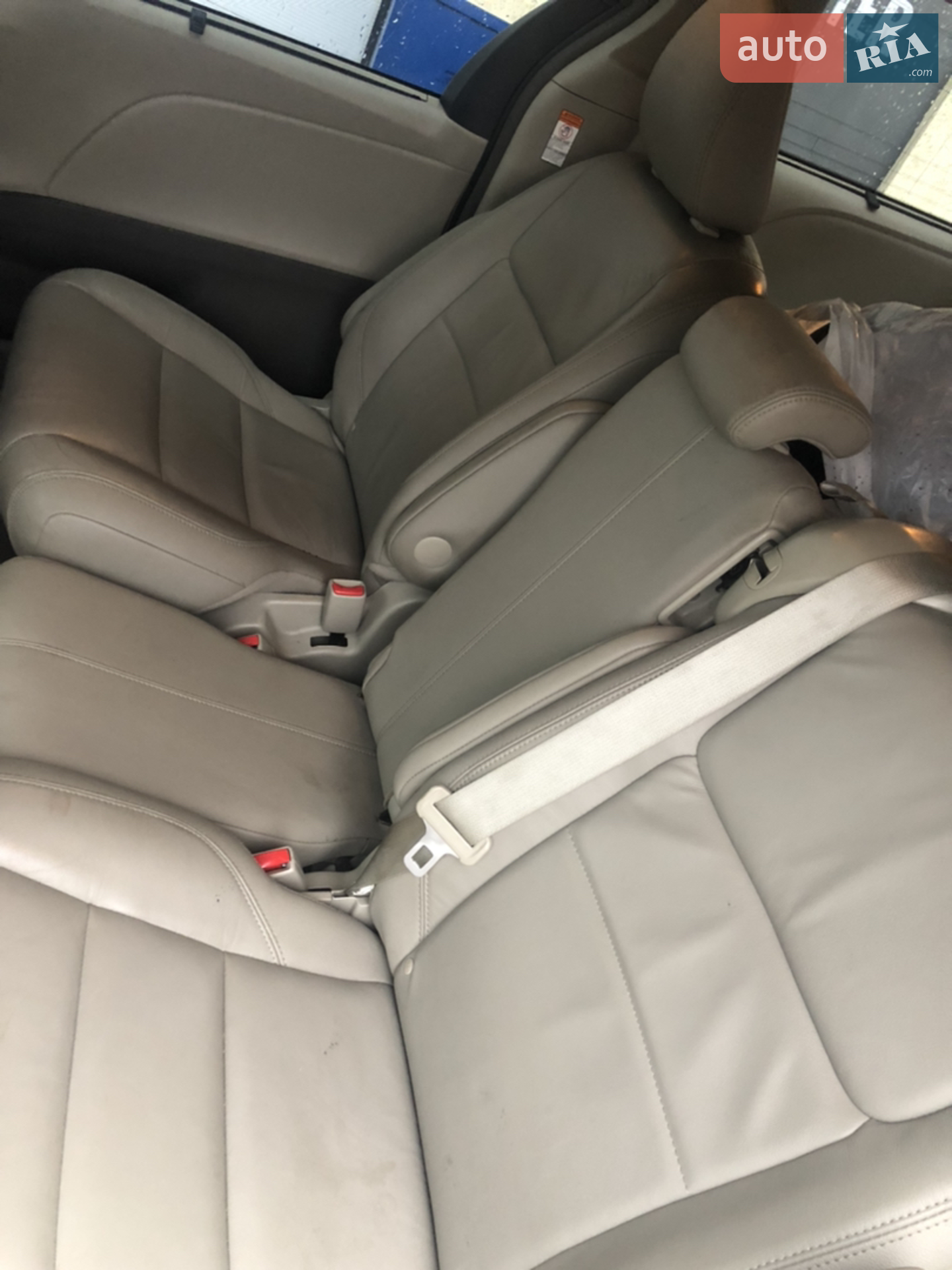 2016 Toyota Sienna - мініатюра 6