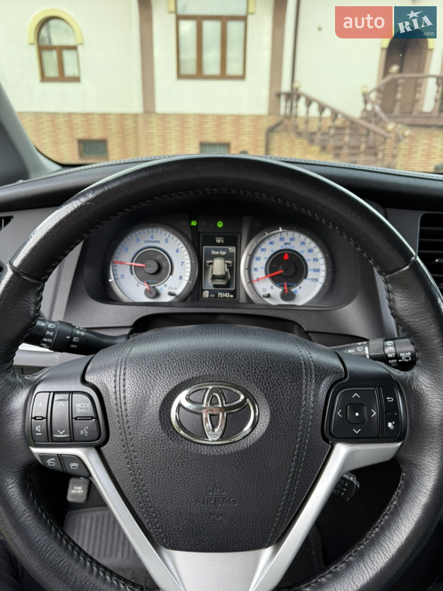 2017 Toyota Sienna - мініатюра 11