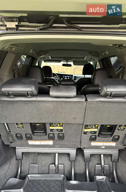 Минивэн Toyota Sienna 2017 в Луцке
