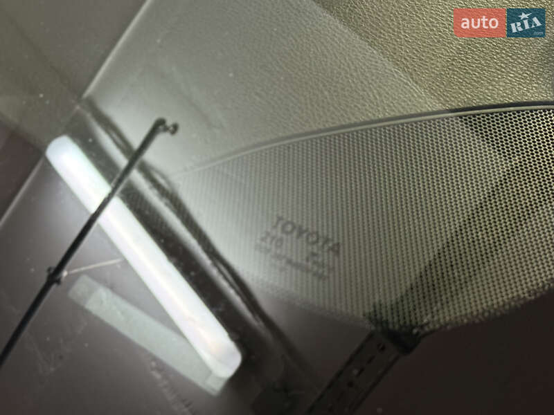 Минивэн Toyota Sienna 2022 в Киеве