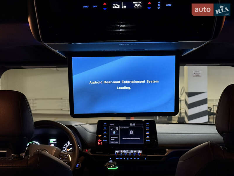 Минивэн Toyota Sienna 2022 в Киеве