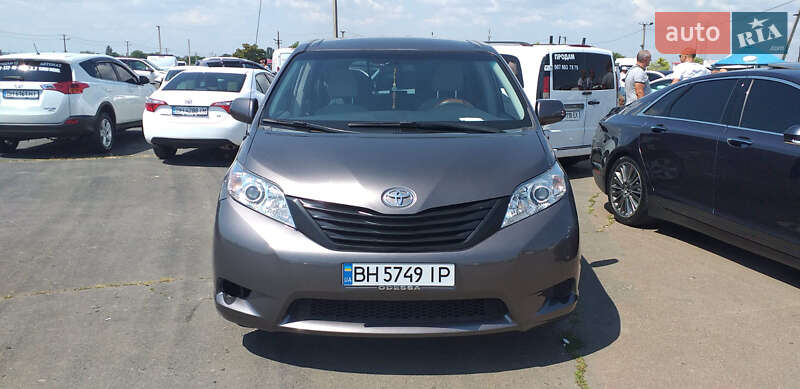 Минивэн Toyota Sienna 2014 в Одессе