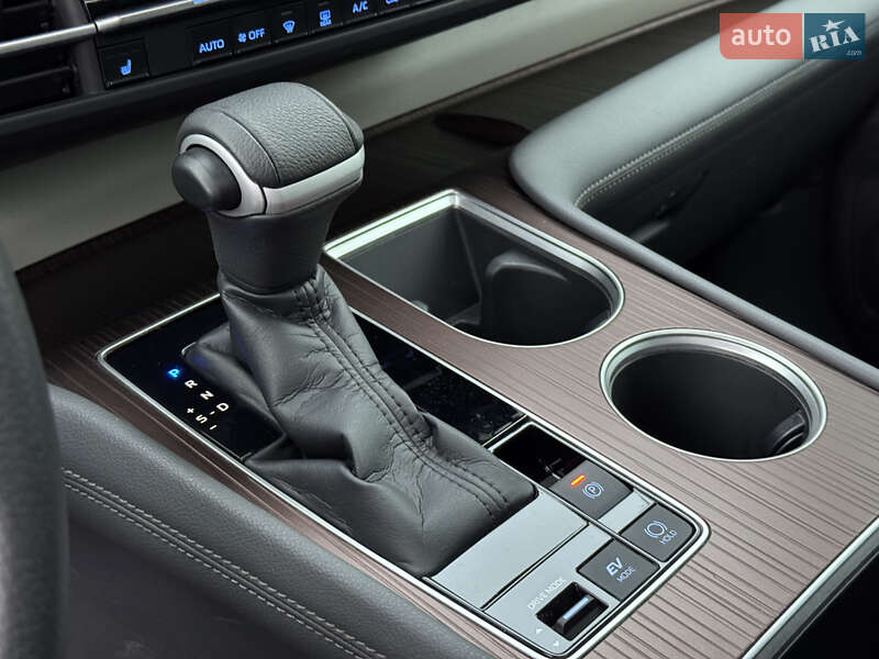 Минивэн Toyota Sienna 2021 в Киеве