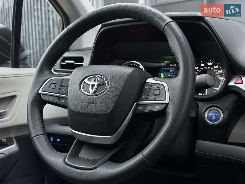 Минивэн Toyota Sienna 2021 в Киеве