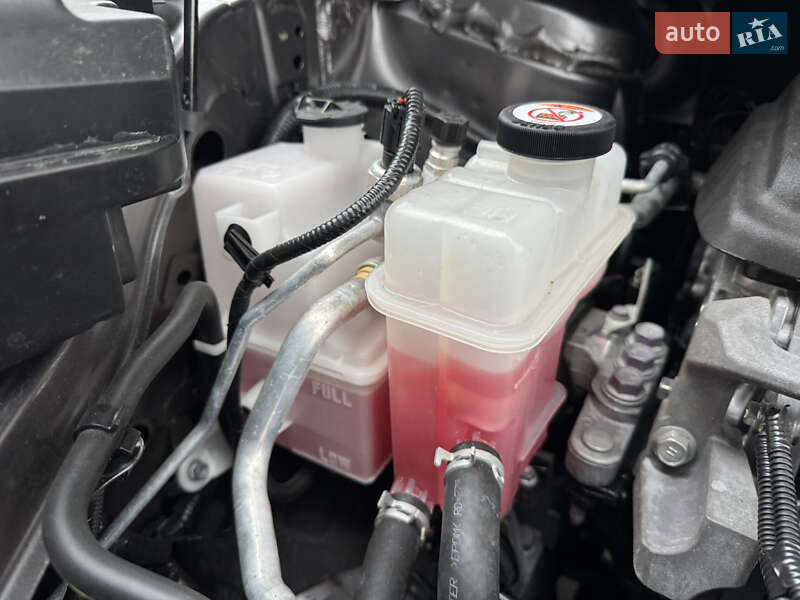 Минивэн Toyota Sienna 2021 в Киеве