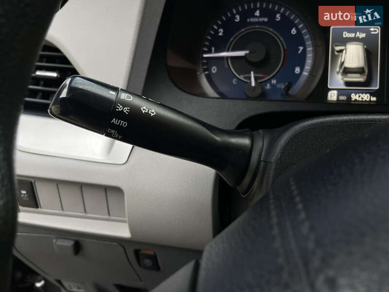 Мінівен Toyota Sienna 2019 в Одесі