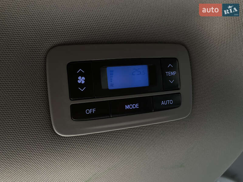 Мінівен Toyota Sienna 2019 в Одесі