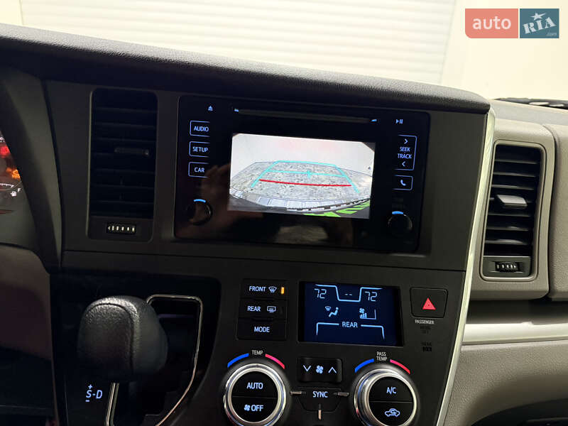 Минивэн Toyota Sienna 2015 в Одессе