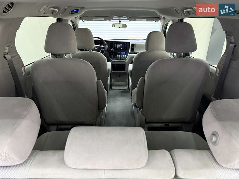 Минивэн Toyota Sienna 2015 в Одессе
