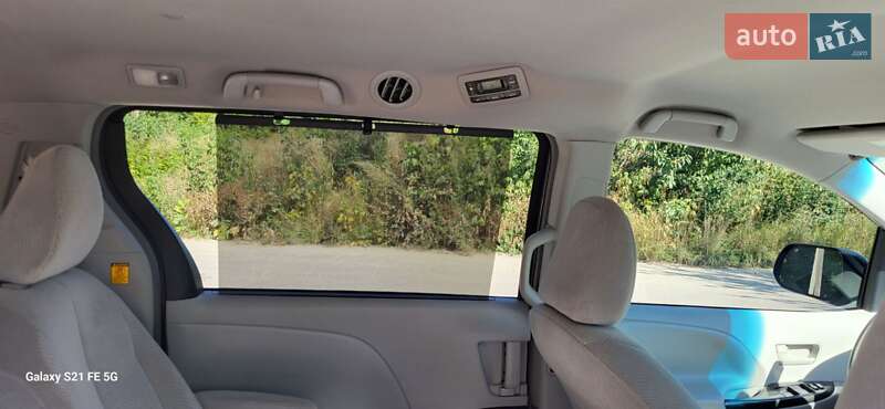 Мінівен Toyota Sienna 2013 в Тернополі
