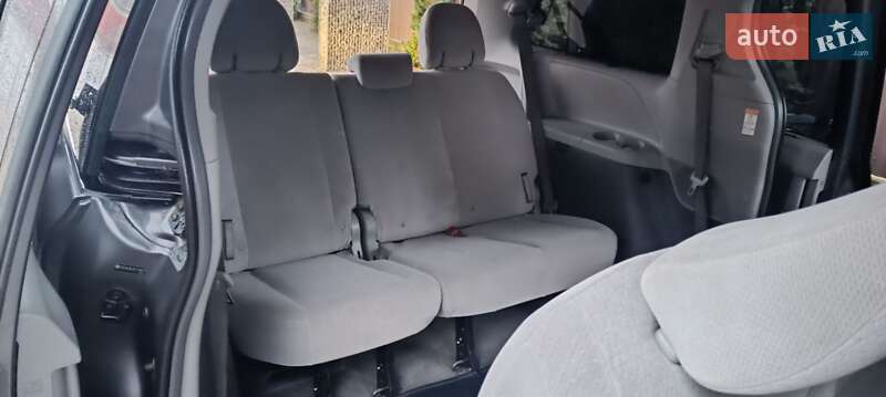 Минивэн Toyota Sienna 2015 в Черновцах фото 66 Минивэн Toyota Sienna 2015 в Черновцах