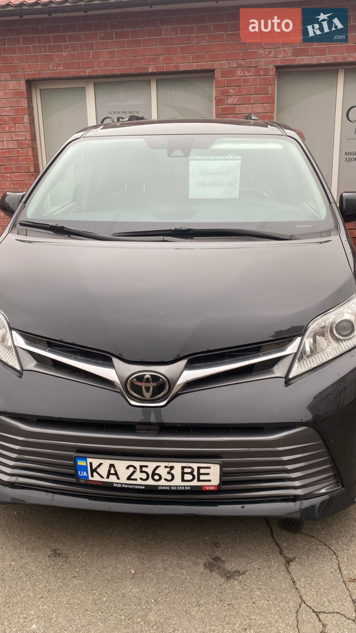 2017 Toyota Sienna - мініатюра 19