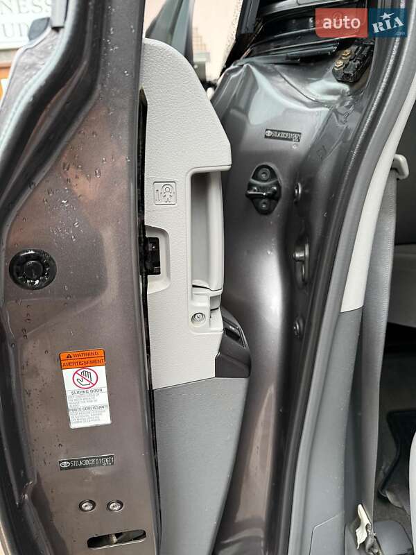 Минивэн Toyota Sienna 2015 в Черновцах фото 30 Минивэн Toyota Sienna 2015 в Черновцах