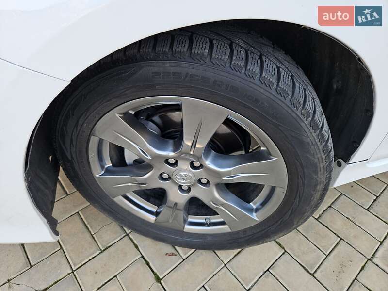 Мінівен Toyota Sienna 2016 в Одесі