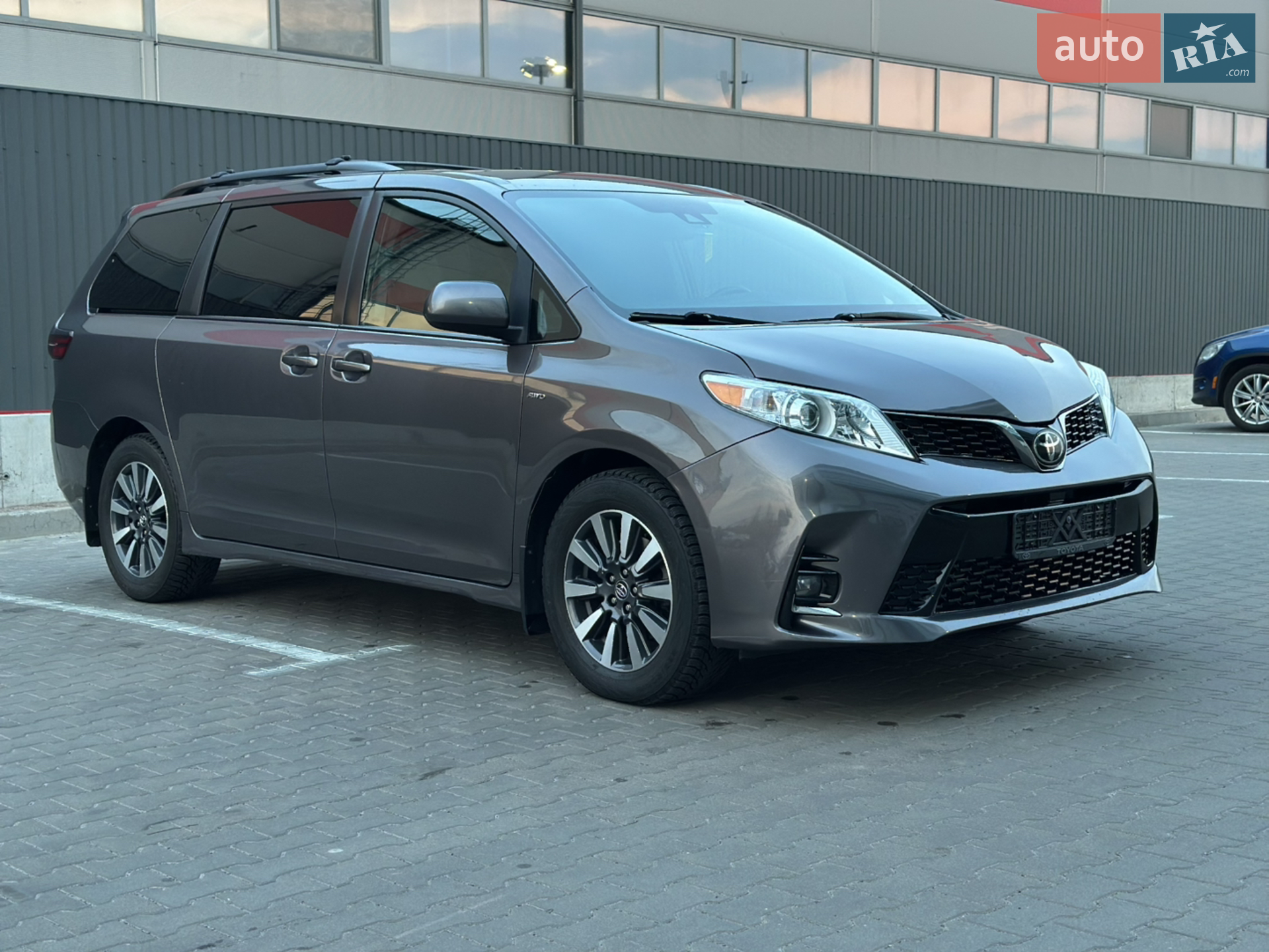 2019 Toyota Sienna - мініатюра 5