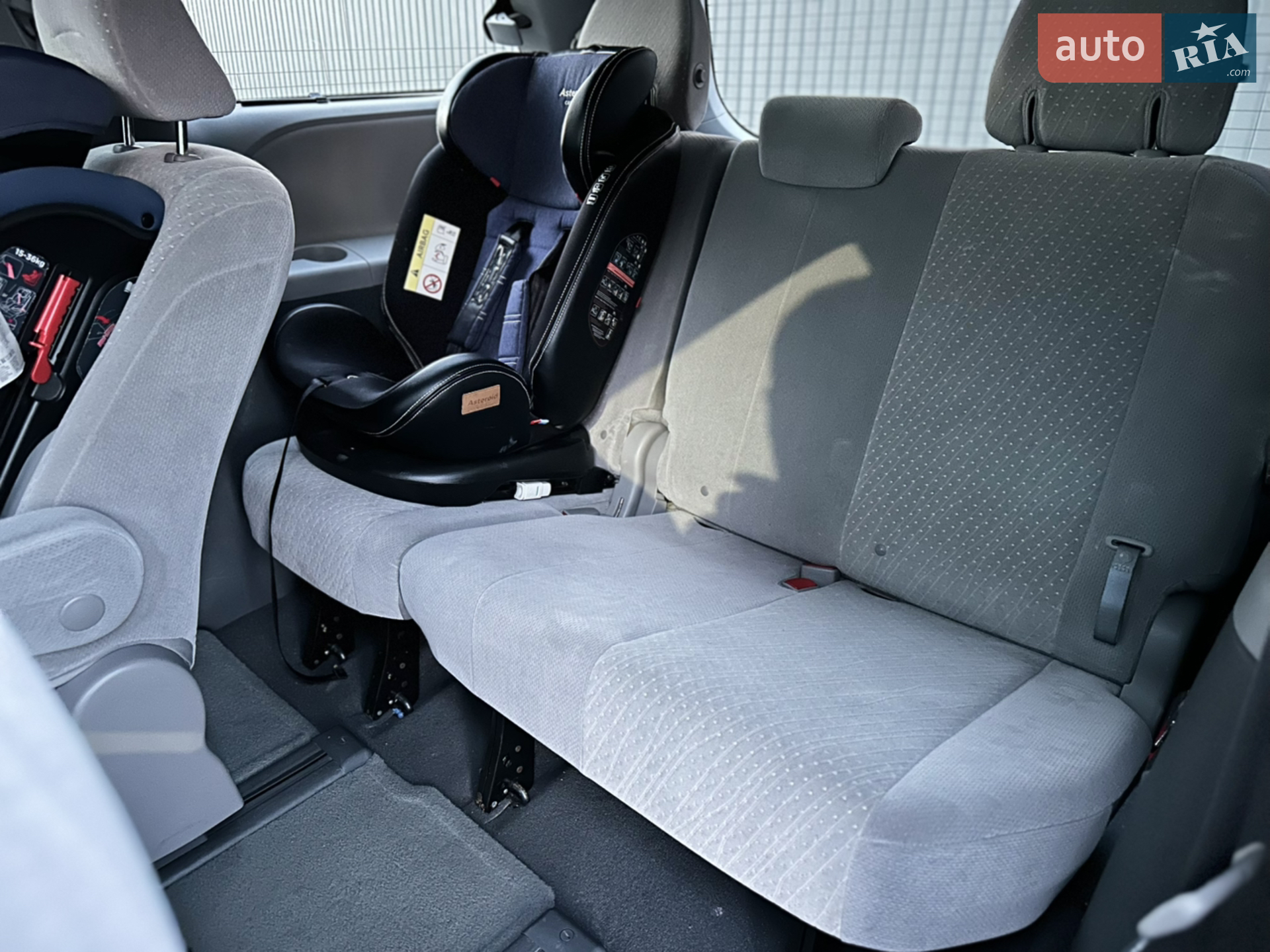 2019 Toyota Sienna - мініатюра 17