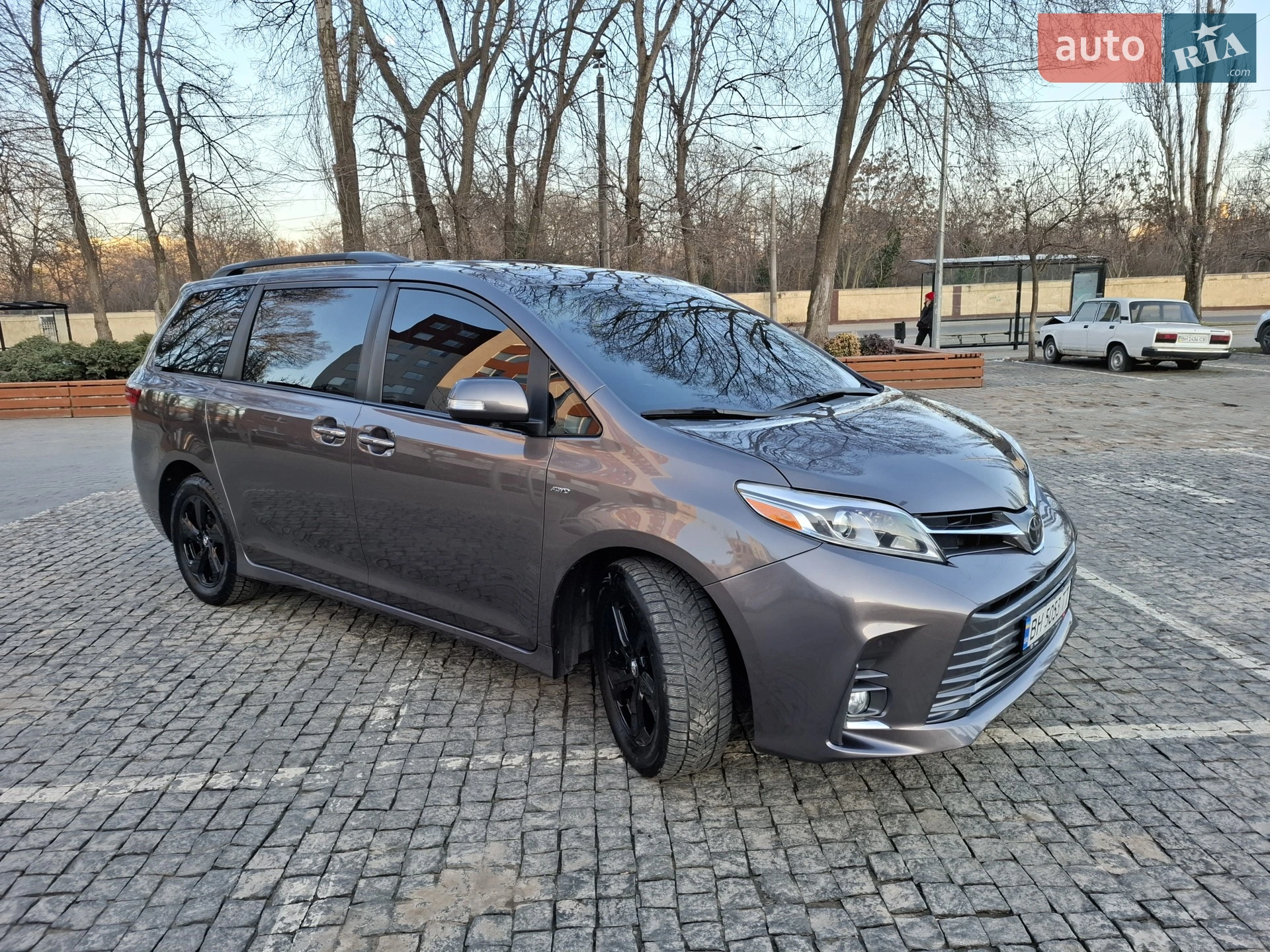 2019 Toyota Sienna - мініатюра 3