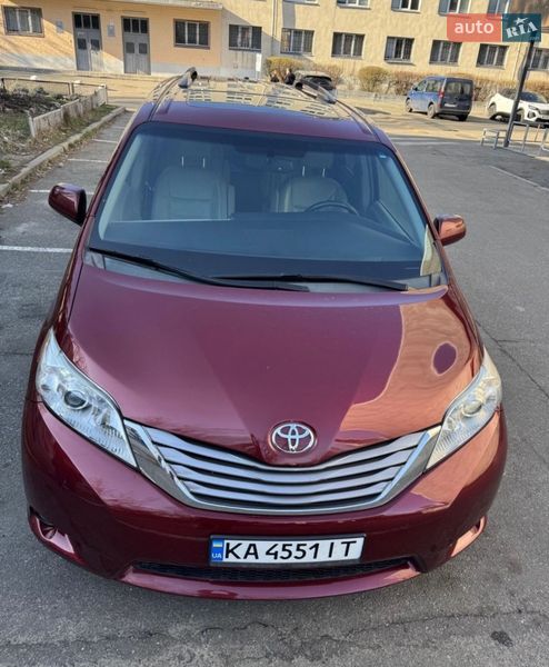 Toyota Sienna 2014