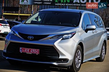 Минивэн Toyota Sienna 2021 в Черкассах
