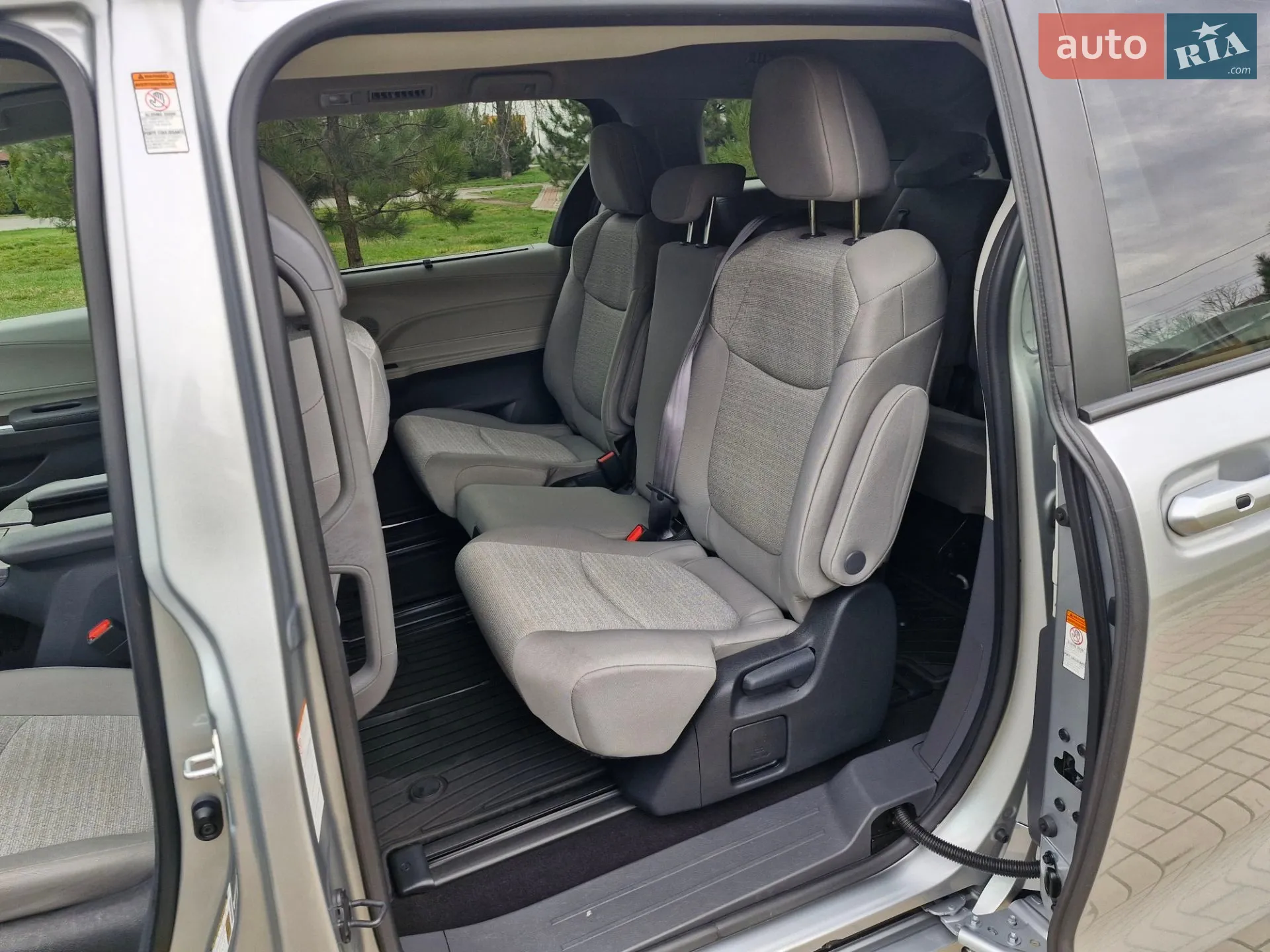 2023 Toyota Sienna - мініатюра 8