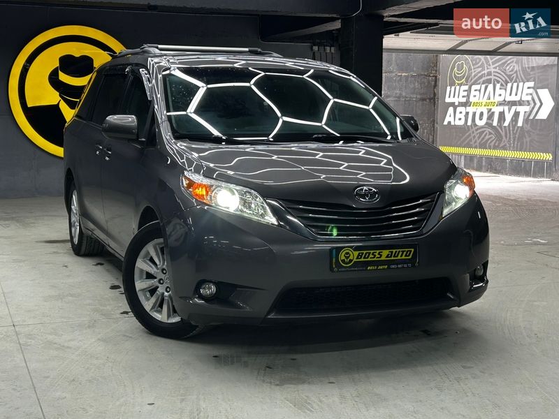 Toyota Sienna 2015