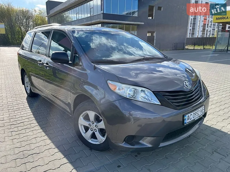 Toyota Sienna