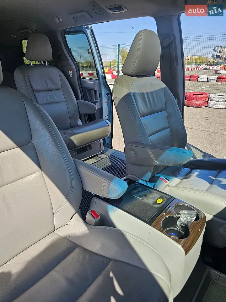 2017 Toyota Sienna - мініатюра 25
