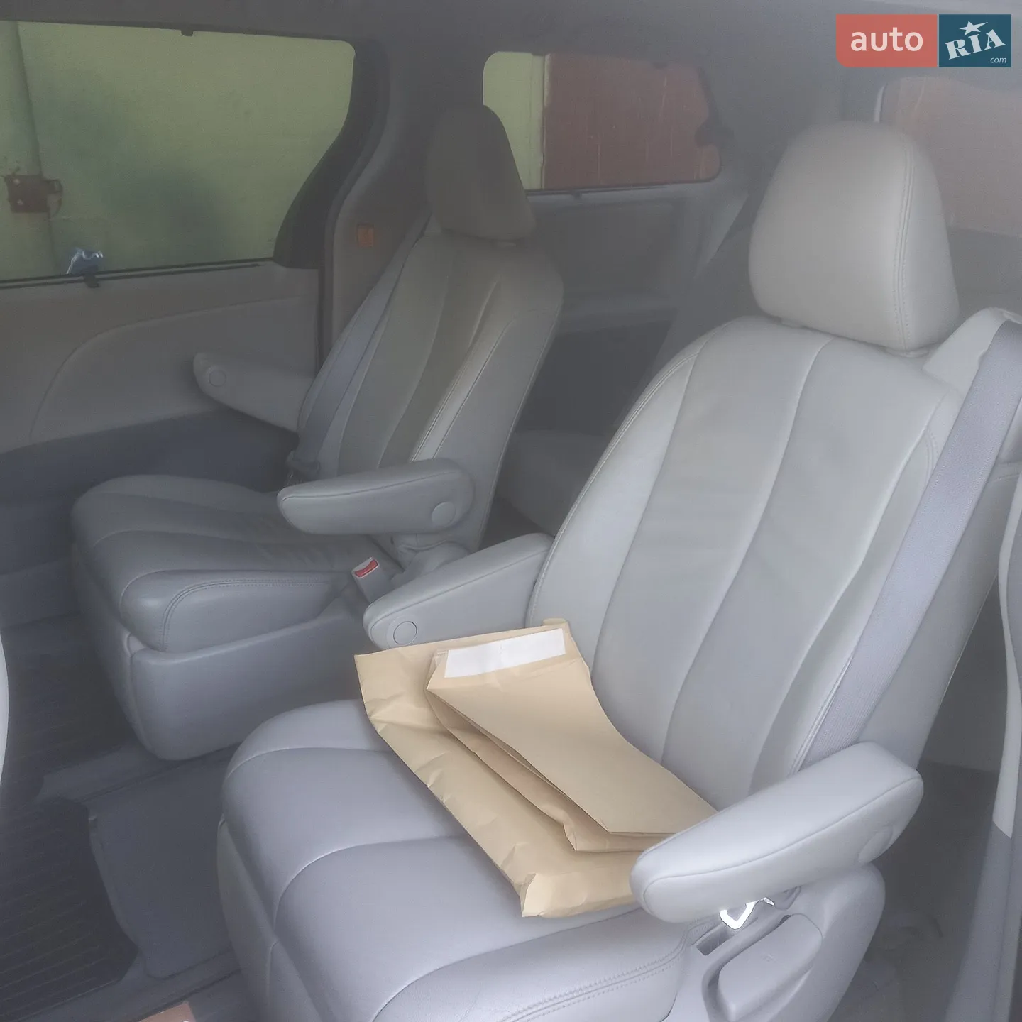 2013 Toyota Sienna - мініатюра 5