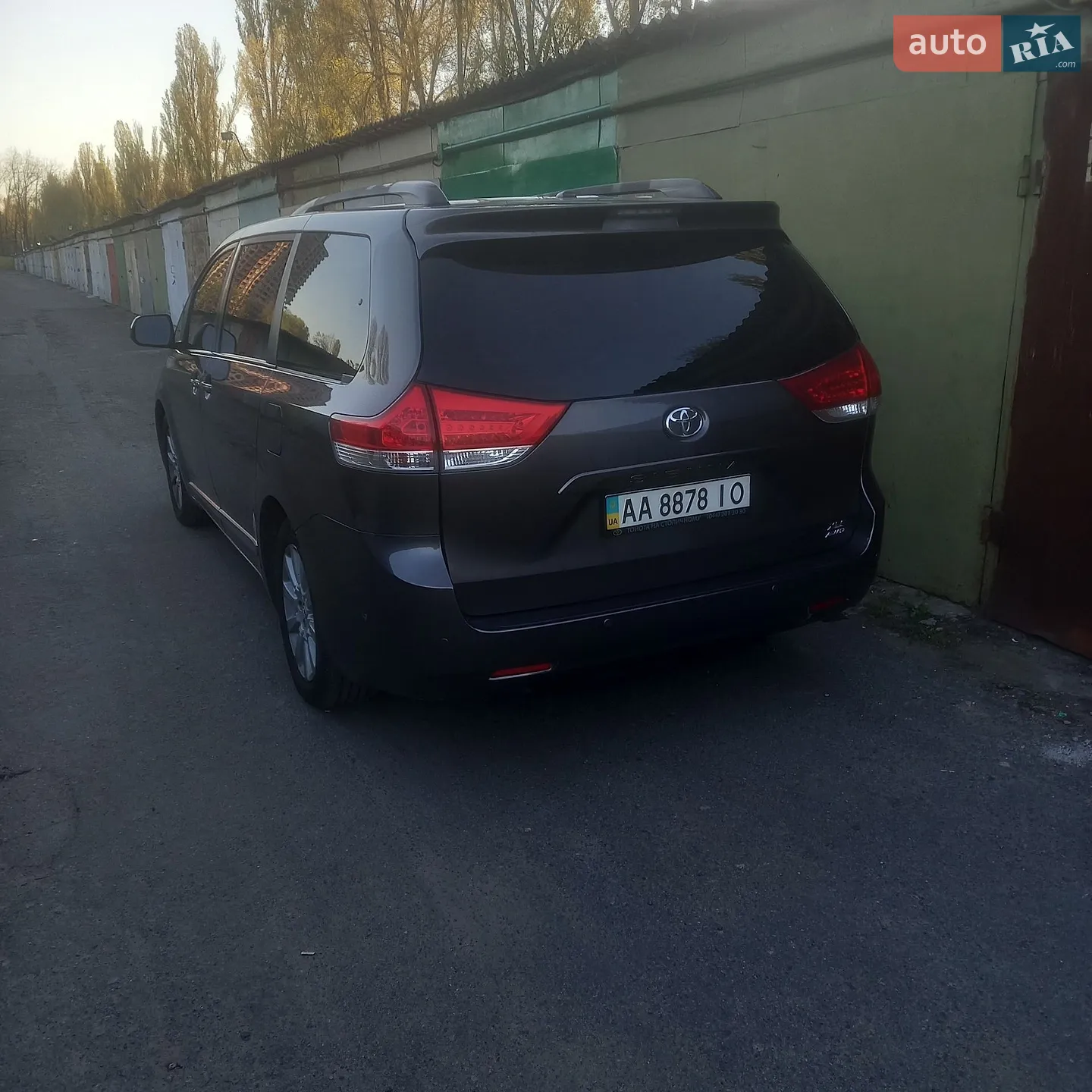 2013 Toyota Sienna - мініатюра 3