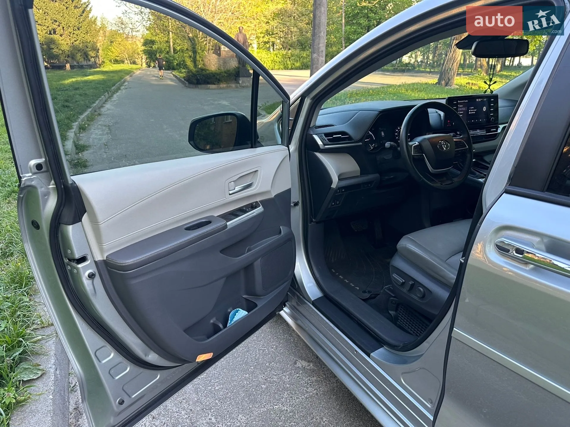 2020 Toyota Sienna - мініатюра 21