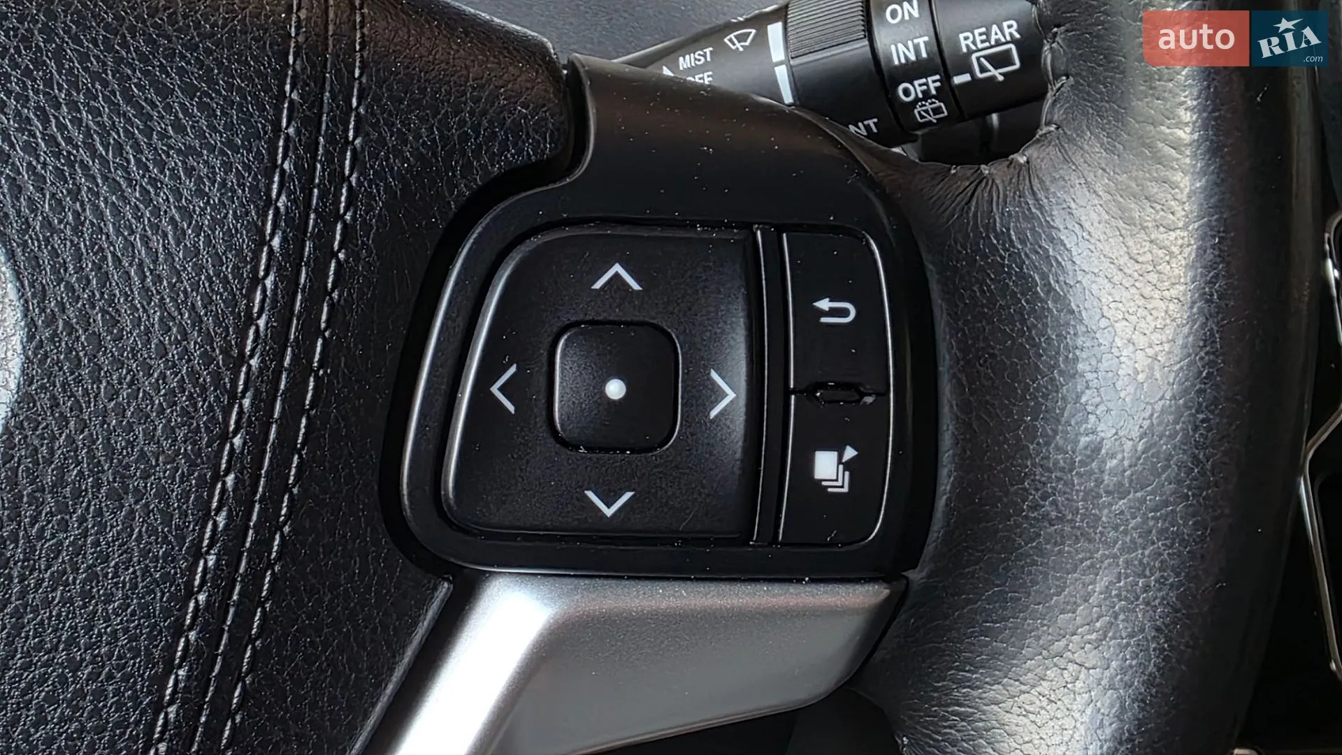 2015 Toyota Sienna - мініатюра 46
