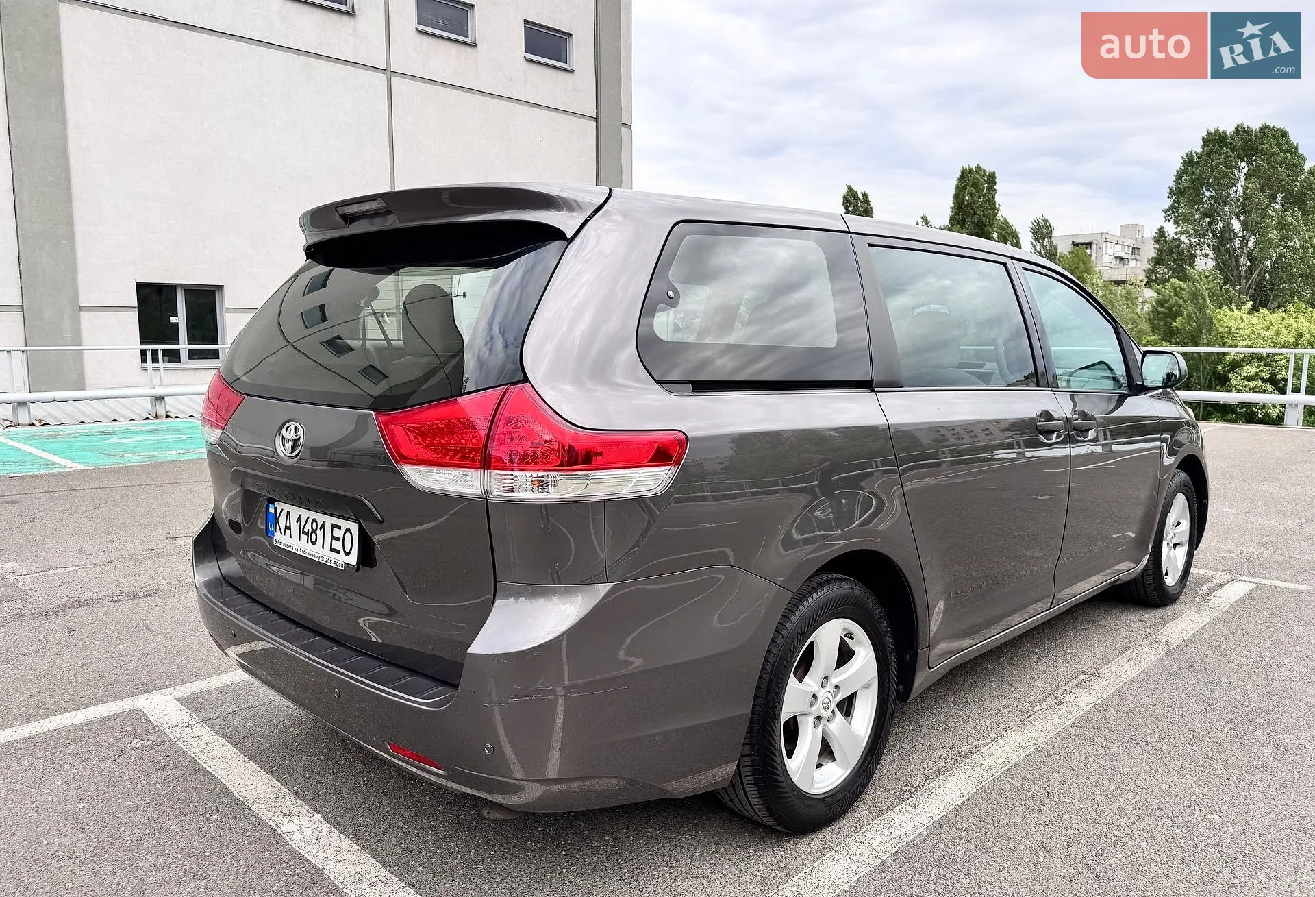 2012 Toyota Sienna - мініатюра 5
