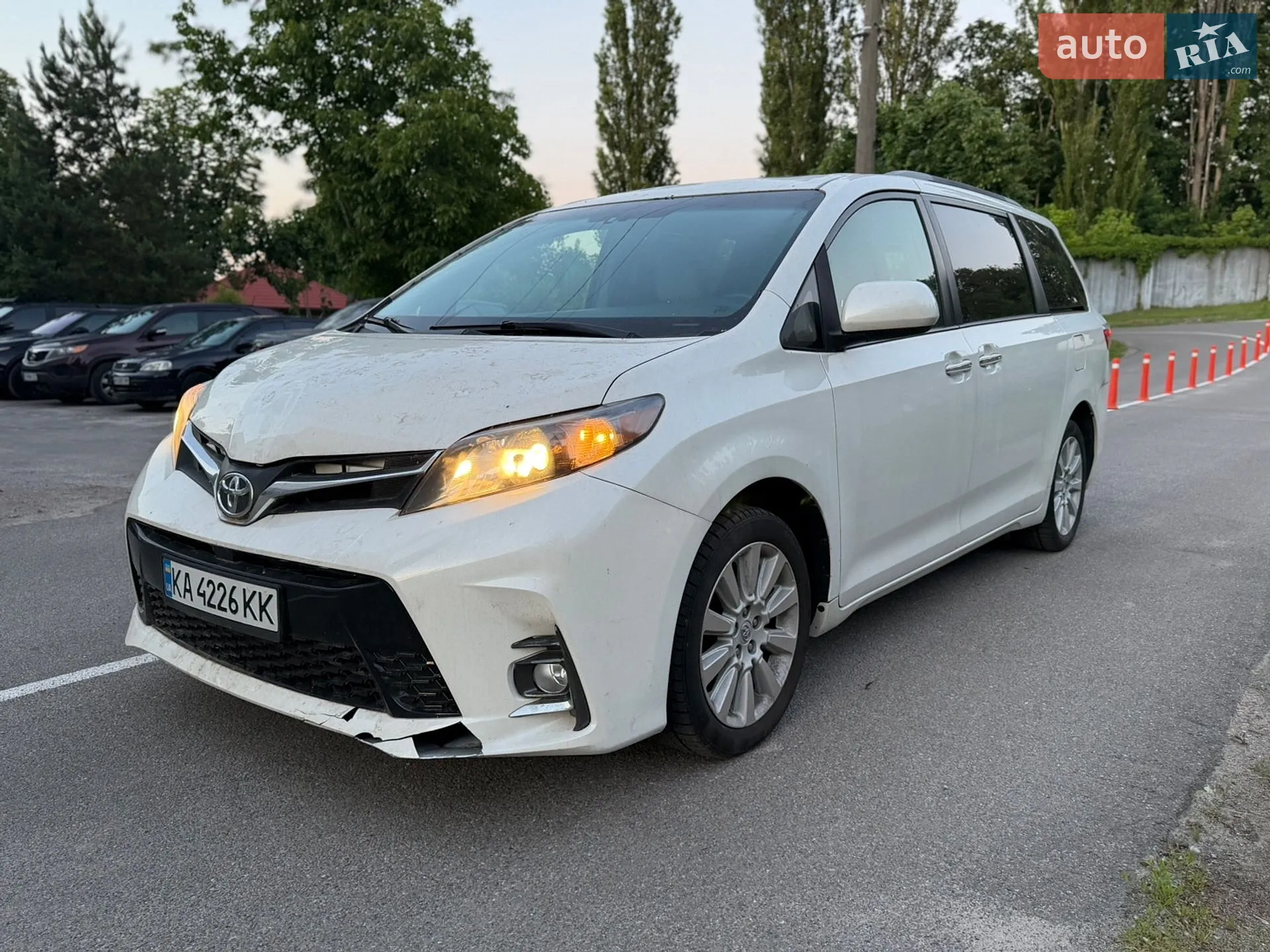 2015 Toyota Sienna - мініатюра 3