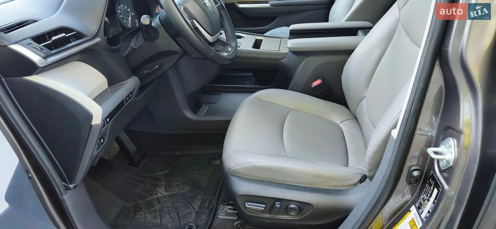 2023 Toyota Sienna - мініатюра 10