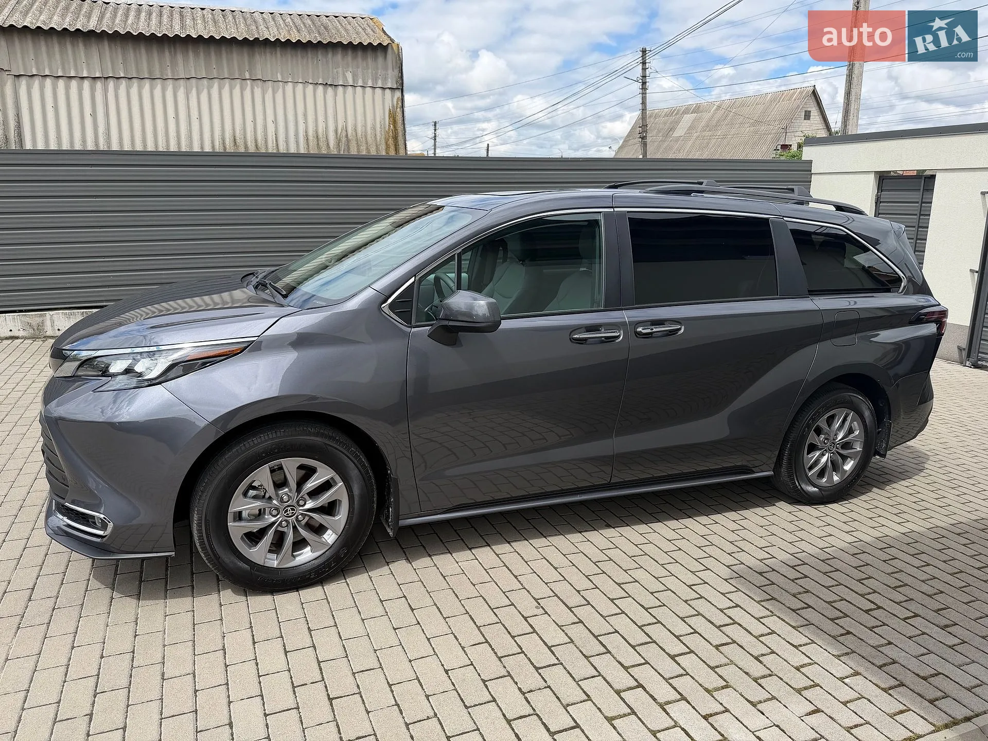 2025 Toyota Sienna - мініатюра 12