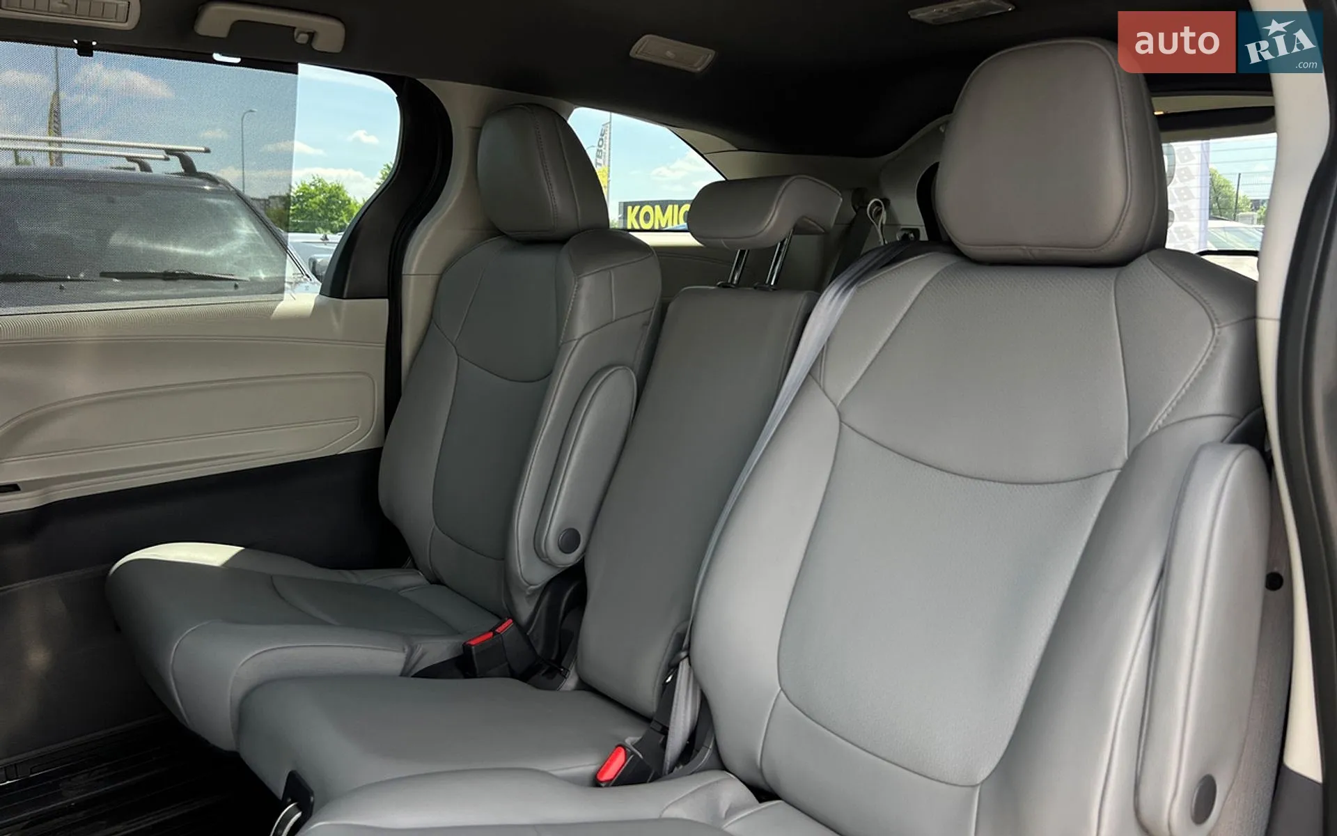 2022 Toyota Sienna - мініатюра 18