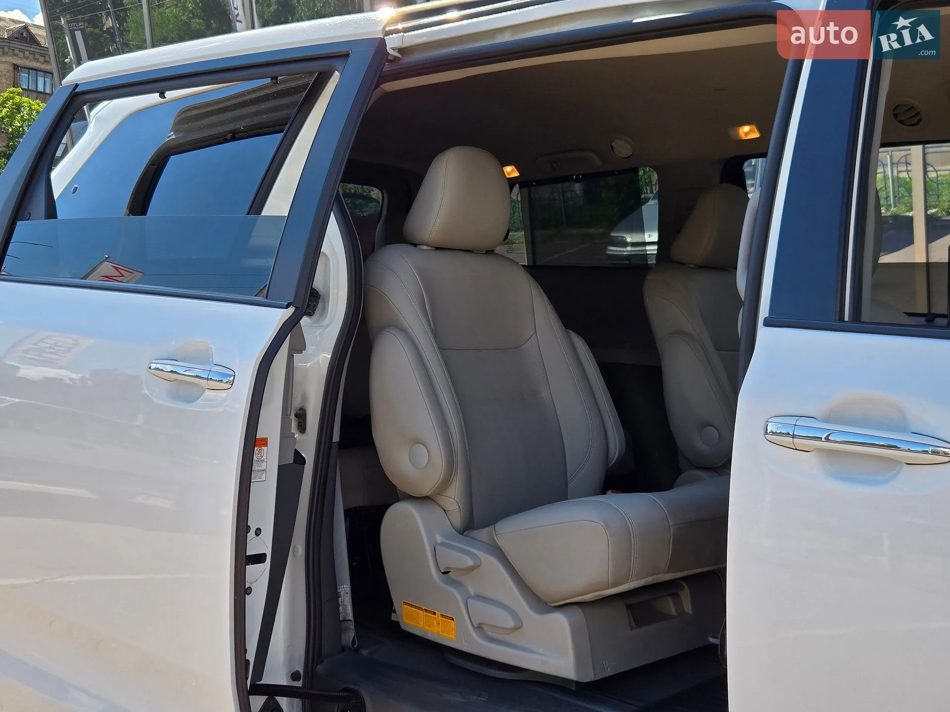 2019 Toyota Sienna - мініатюра 26