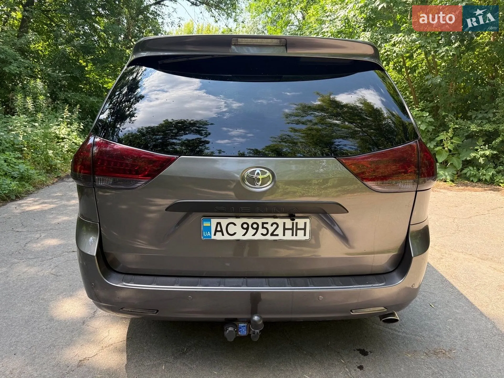 Toyota Sienna 2010 VIN 5TDKA3DC0BS003993 фото оголошення 6 з 16